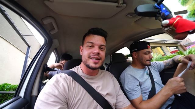 PEDIMOS TUDO QUE O CARRO DA FRENTE PEDIU *DEU MUITO RUIM* ‹ PORTUGA › смотреть онлайн