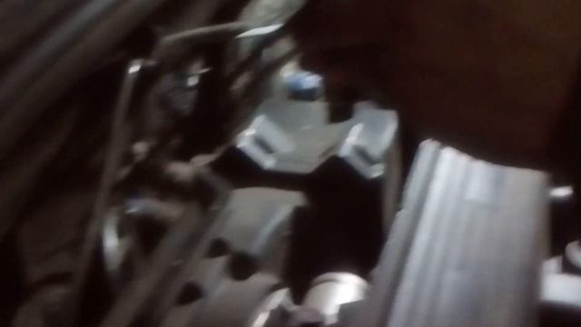 Подсос воздуха минуя фильтр в двигателе К4M смотреть онлайн