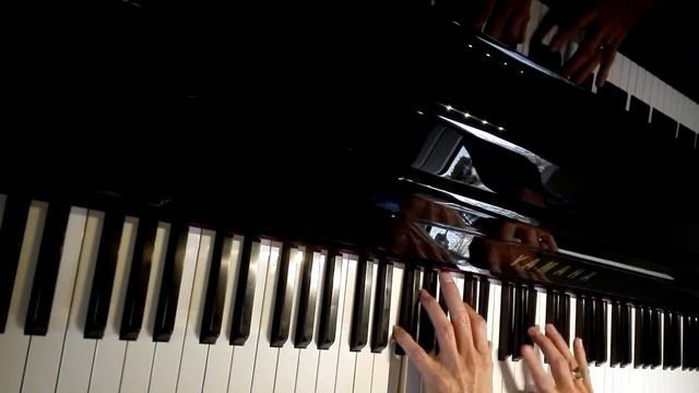 Learn Cool Jazz Piano Run - Tips for easy fingering explained смотреть онлайн