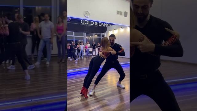 #бачата Мастер класс - Тимур Плиев и Юлия Береснева #bachata #bachatadance смотреть онлайн