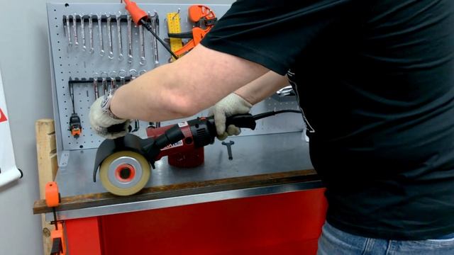 Новинка. Машина шлифовальная щеточная (брашировальная) REDVERG RD-BM1400E смотреть онлайн