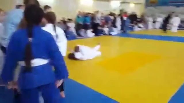 Анастасия Т 34 Тюнина 10 лет Турнир по ДЗЮДО 22 12 2018г Ролик 1 смотреть онлайн