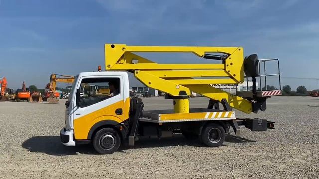 Renault 110Dxi w/2011 Socage DA324 (24018) - 8/7/2021 - Ritchie Bros. Italia - Caorso (PC) смотреть онлайн