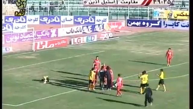 True Sportsmanship Opposing team player kicks out ball so goalie can receive medical attention VI смотреть онлайн