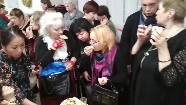 Новогодний фуршет в московском офисе Глобал Тренд. 28.12.19г смотреть онлайн