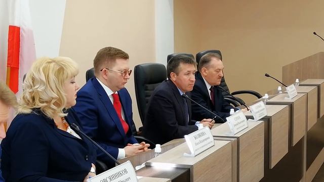 Болевые точки дня сегодняшнего озвучены главой района на совещании 12 февраля 2018 года смотреть онлайн