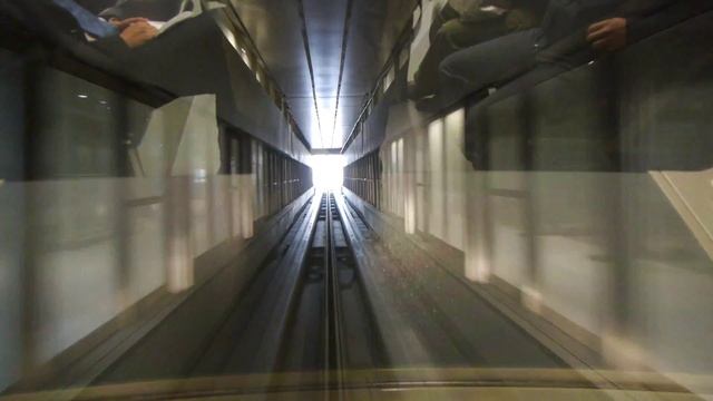 [Full HD] Front view of Beijing Capital Int'l Airport Shuttle Train in Terminal3 [2] смотреть онлайн