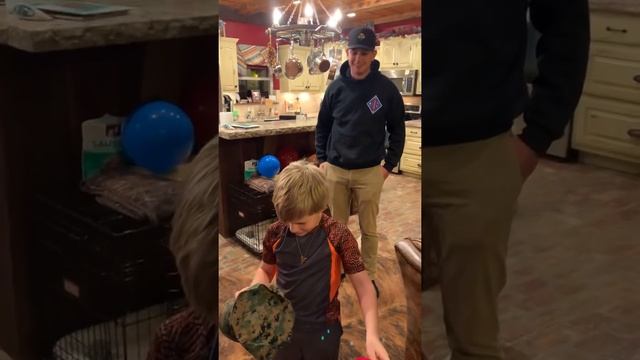 Marine surprising his little brother смотреть онлайн