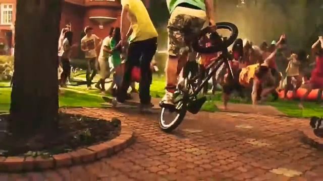 Заставка "Даёшь Молодёжь" смотреть онлайн