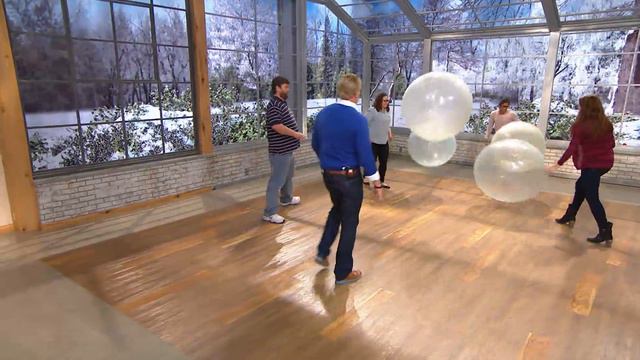 Set of 2 Inflatable Wubble Bubbles w/ Pump with Jill Bauer смотреть онлайн