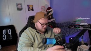 T2x2 и Алиса играют в "Занимательные истории" и "Угадай персонажа"