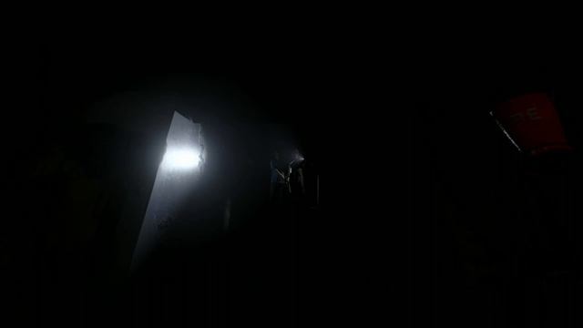 NEVER GO INTO THE CELLAR! Laura and Max - Our first morons - The Quarry Walkthrough Part 1 смотреть онлайн