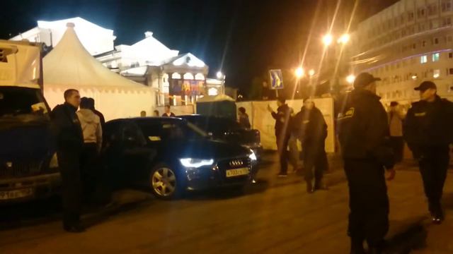 Ёлка не смогла раздать автограф смотреть онлайн