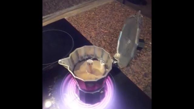 Кофе Грот Марсель в гейзерной кофеварке смотреть онлайн