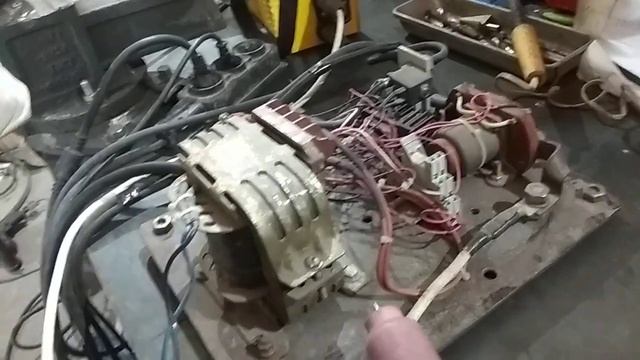 ТИГ( аргоно- дуговая) сварка в гараж из хлама. смотреть онлайн