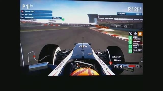 F1 2012 PS3 (2012er Modus) F1SRL 7. Gemeinschaftsrennen in China смотреть онлайн