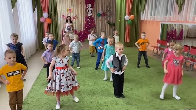 Поздравления от группы "Солнечные зайчики" смотреть онлайн