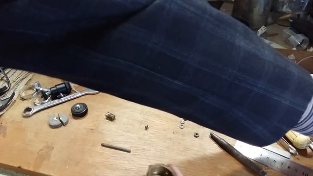 Ремонт советского штатива. Замена винта 3/8" смотреть онлайн