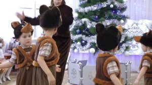 Танец медвежат на новогоднем утреннике 2017 в младшей группе Муз  рук  Леонтович С  В