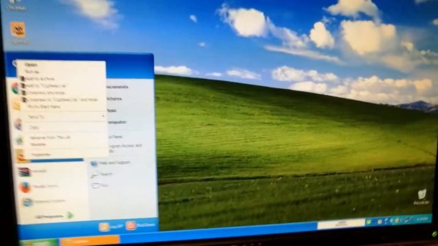 trying to run Cuphead on windows xp and a crappy pc смотреть онлайн