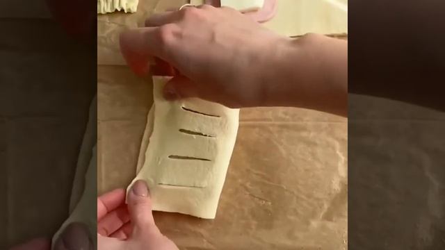 Слойки с сыром и ветчиной ? смотреть онлайн