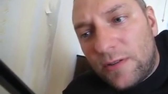 Смешно подделывает кавказский акцент смотреть онлайн