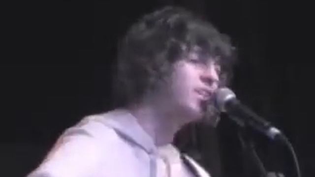 The Kooks Mr. Maker Acoustic June 1 2008 смотреть онлайн