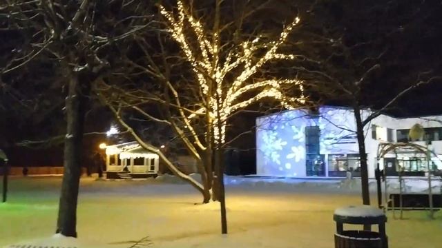 Юрмала в ОГНЯХ Как украсили центр города Много снега Мороз смотреть онлайн