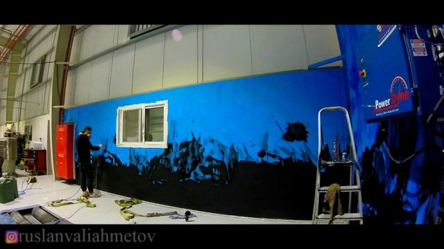 аэрография на стене.фоновый рисунок с логотипом.avi смотреть онлайн