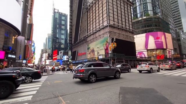 СТАДИОН ЯНКИ. ВАКЦИНАЦИЯ В НЬЮ-ЙОРКЕ. РУССКИЙ РЕСТОРАН НА МАНХЭТТЕНЕ. смотреть онлайн