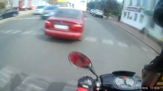 покатушки по городе тест экшен камеры на новые бложики смотреть онлайн