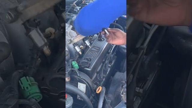 Changing Fuel Injector On A 97 Honda Accord!! смотреть онлайн