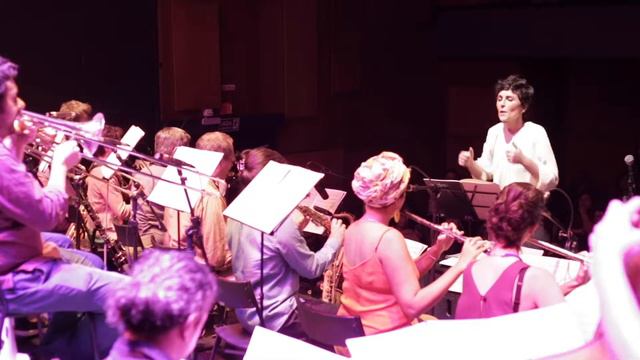Gaia Wilmer Big Band + Mauro Senise e Jaques Morelenbaum - Infância (Egberto Gismonti) смотреть онлайн