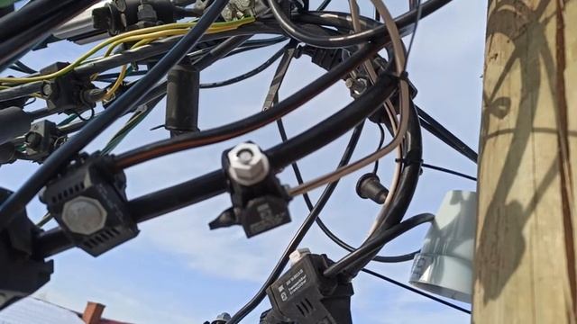 Прокалывающие зажимы. Подключение к СИП. Орехи. МРСК. смотреть онлайн