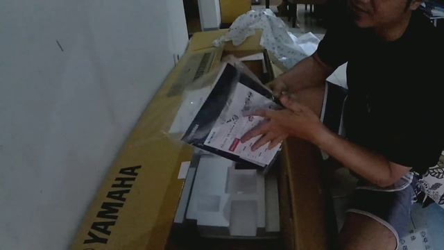 Unboxing Keyboard-Piano Yamaha DGX-660 смотреть онлайн