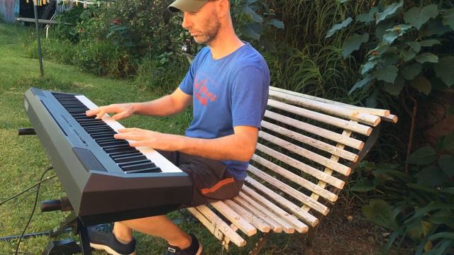 Yamaha PS 115 смотреть онлайн