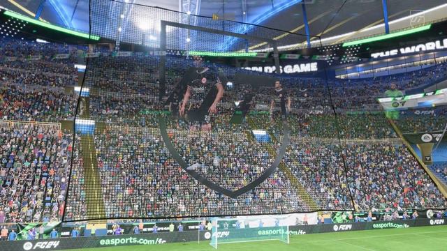 EASPORTSFC24:GAMEPLAY: ULTIMATE TEAM 13:2 WIN: HIGH PING😒 #eafc24 #fifa23 #ronaldo #viral #football смотреть онлайн