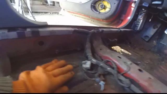 MAZDA 626 GE   Ремонт днища (осмотр)