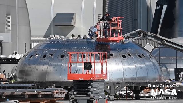 Starlink Loader Moved Into Potential Clean Room | SpaceX Boca Chica смотреть онлайн