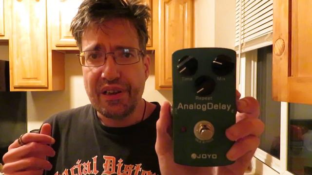 JoYo Analog Delay небольшой обзор смотреть онлайн