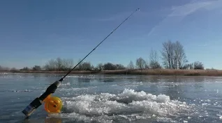 Ловля окуня на "ВАУЧЕР" . Зимняя рыбалка смотреть онлайн