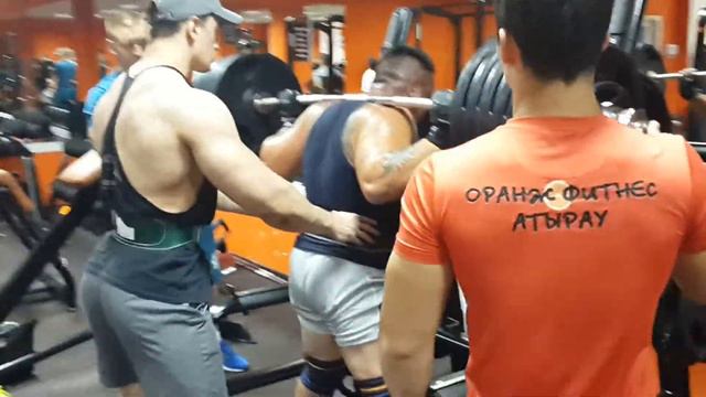 Приседания 260 кг. на 2 раза (при весе 116 кг) смотреть онлайн