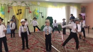 Танец джентльменов