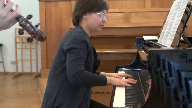 М. М. ПОНСЕ- ЭСТРЕЛЛИТА , ЭЛЬМИРА ХЕЧИКЯН смотреть онлайн