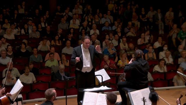 A. Khachaturian Concerto-Rhapsody for cello and orchestra, Hayk Sukiasyan, Gabriel Venzago смотреть онлайн