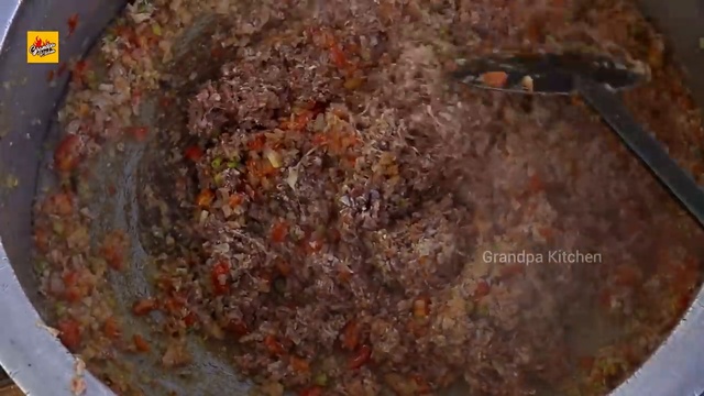 КУРОРЬ ИЗ БЕЛОЧНОЙ КОЗЫ, КОТОРЫЙ ПОДГОТОВЛЕН ДЛЯ 100 ЧЕЛОВЕК