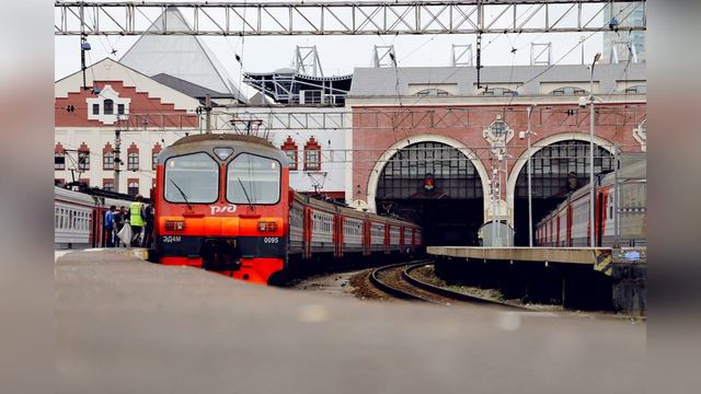 Старый информатор Казанского вокзала г. Москвы. смотреть онлайн