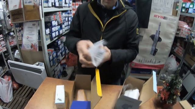Замена топливного фильтра и БЕНЗОНАСОСА | Когда менять топливный фильтр? Почему сгорает бензонасос? смотреть онлайн