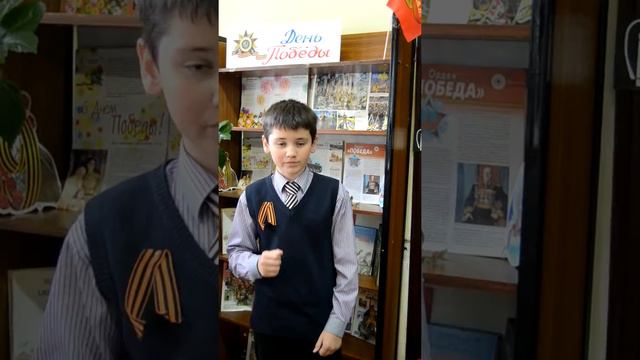 Страна читающая — Герман Ющенко читает произведение «Рассказ танкиста» А. Т. Твардовского смотреть онлайн