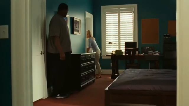 The Blind Side Official Trailer HD смотреть онлайн